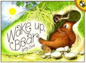 book cover of Wake up, bear (Gold star first readers) by Lynley Dodd