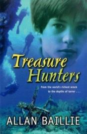 book cover of Treasure Hunters by Allan Baillie