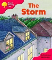 book cover of Oxford Reading Tree: Stage 4: Storybooks: Storm (Oxford Reading Tree) by Roderick Hunt
