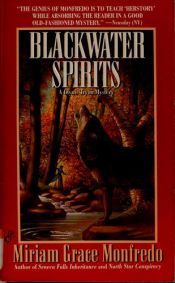 book cover of Blackwater Spirits (Glynis Tryon Historical Mystery) by Miriam Monfredo