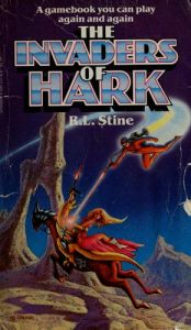 book cover of Los Invasores Del Planeta Hark/the Invaders of Hark by R. L. Stine