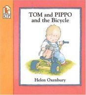 book cover of Tom and Pippo and the bicycle by Helen Oxenbury