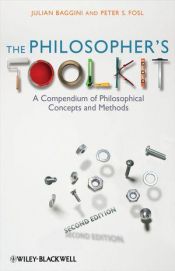 book cover of The philosopher's toolkit by 朱立安·巴吉尼