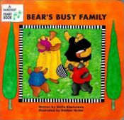 book cover of Bear's Busy Family (Barefoot Board Book) (A Barefoot Board Book) by Stella Blackstone