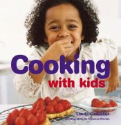 book cover of Cooking With Kids by Collister Linda