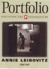 book cover of Annie Leibovitz: Photographs Portfolio 1970-1990 (Stern Portfolio Library of Photography) by Annie Leibovitz