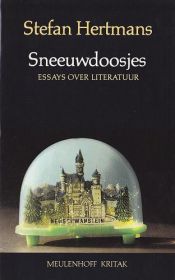 book cover of Sneeuwdoosjes essays by Stefan Hertmans