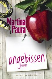 book cover of Angebissen by Martina Paura