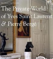 book cover of Les paradis secrets d'Yves Saint Laurent et de Pierre Bergé by Robert Murphy